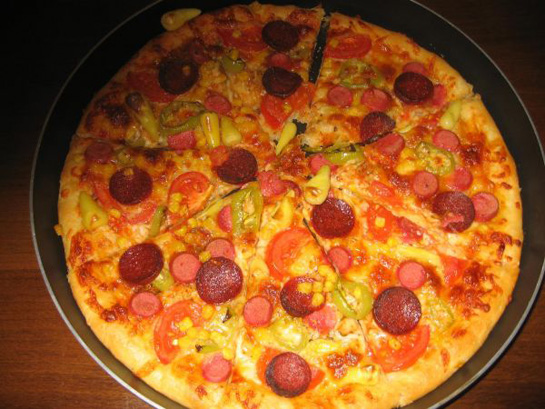 Mayasız Pizza Hamuru Tarifi ve Malzemeleri hamurisleri.gen.tr
